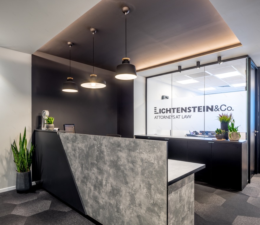 年轻现代的律师事务所办公室设计-1