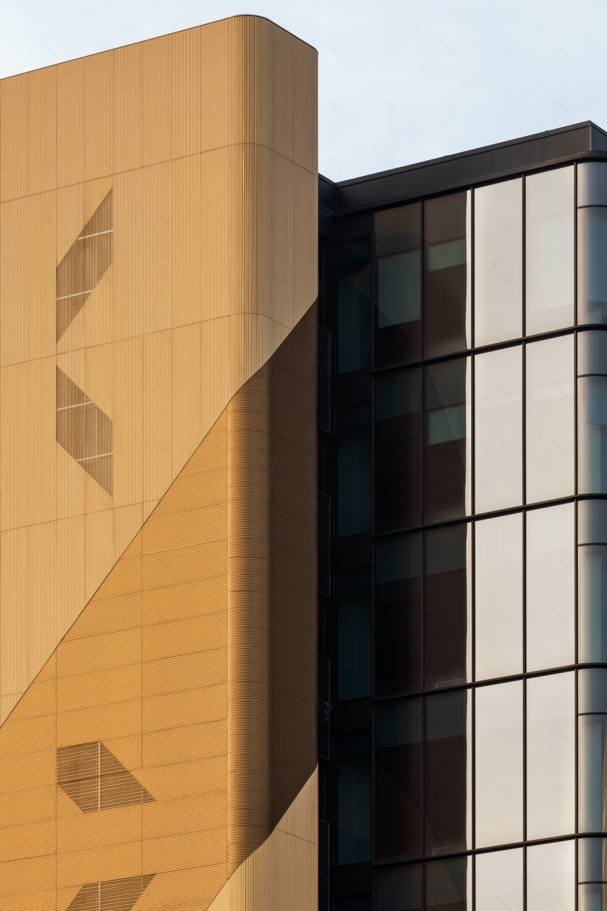 米兰 Scandurra Studio Sarca 235 办公建筑,诠释现代办公空间新定义-12