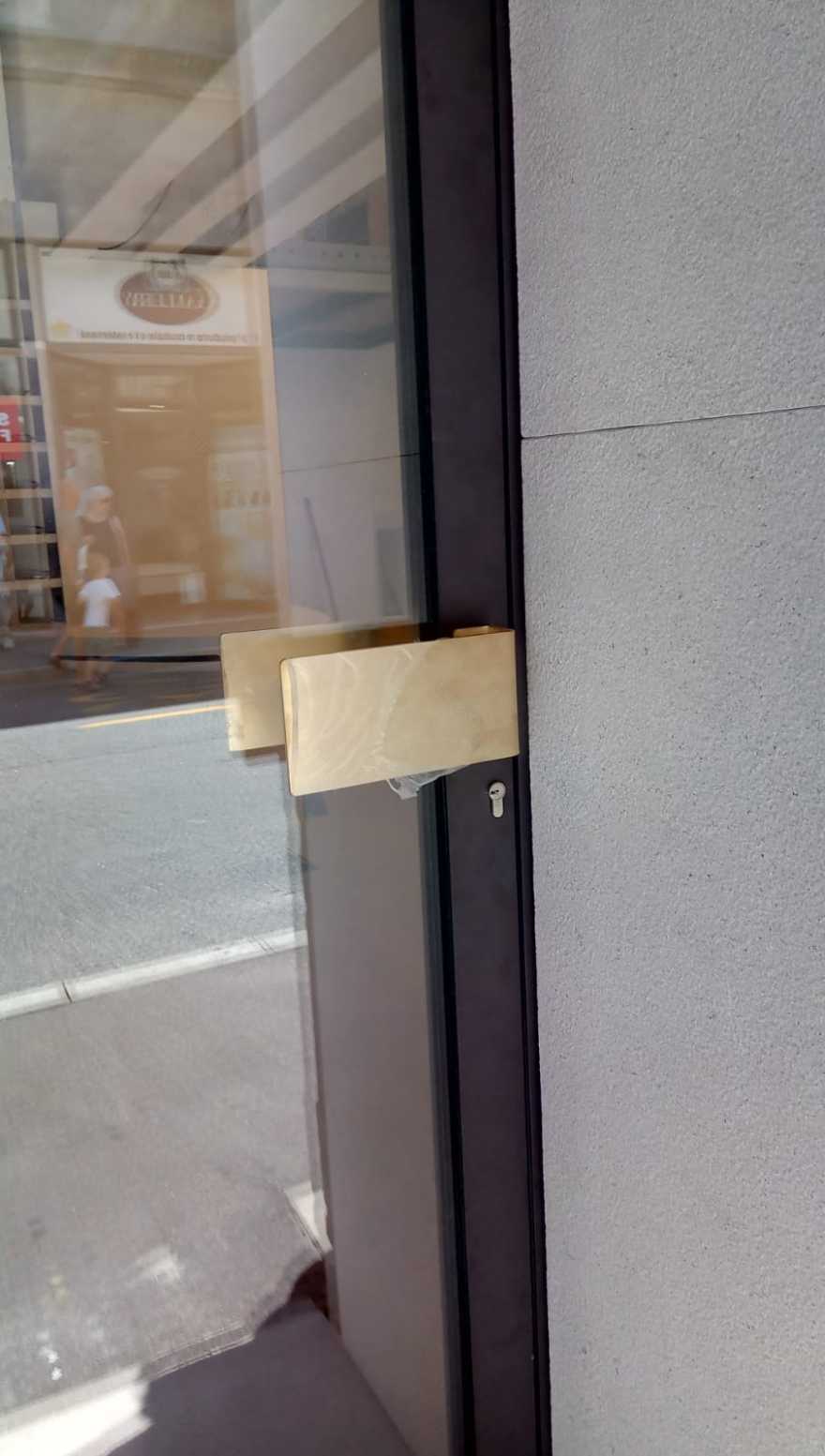 旧建筑新生的商业空间-20