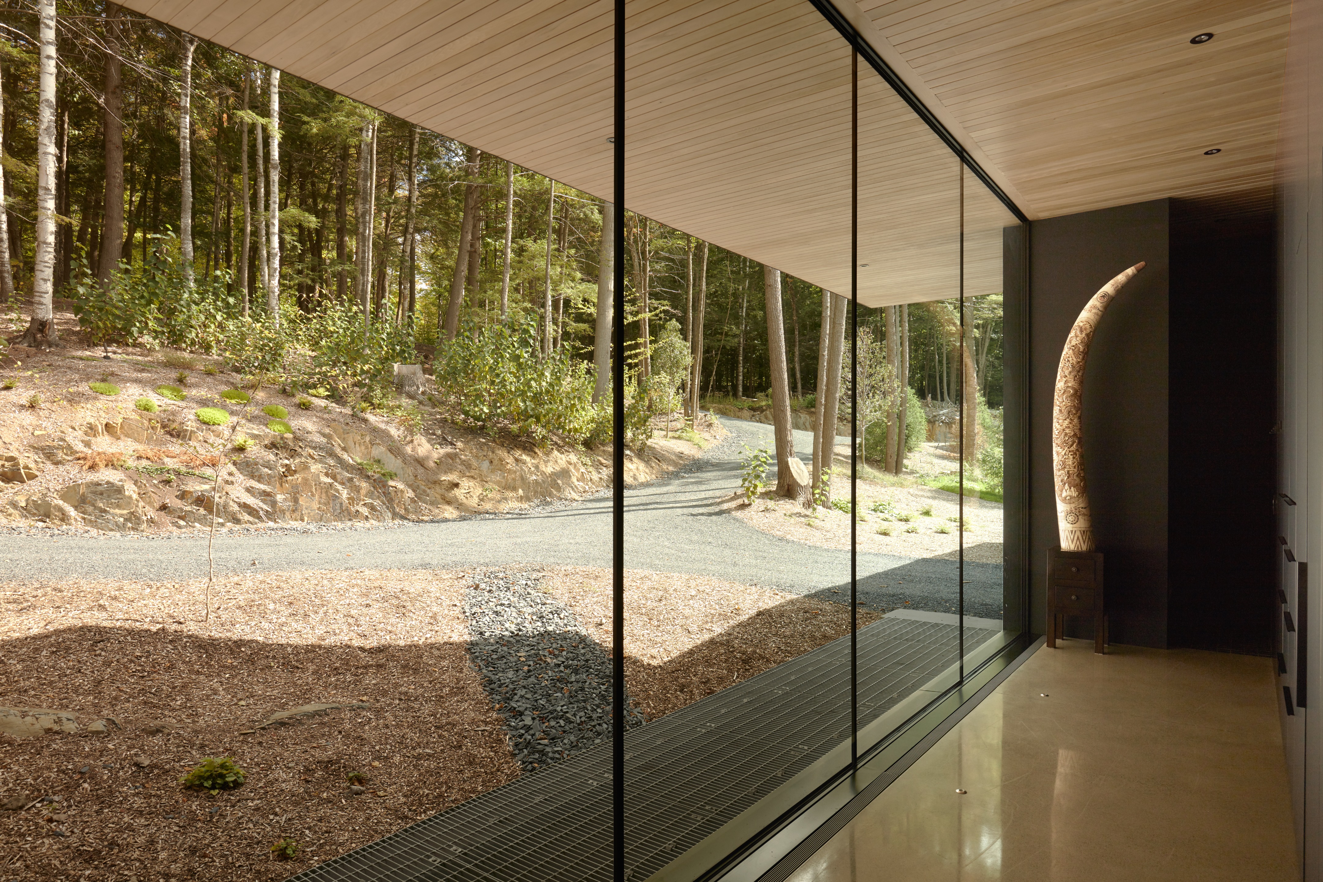 岩石上的木质几何空间-18