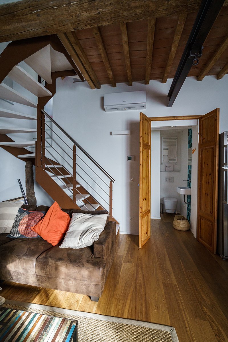 翻新之作 | 意大利古老肉铺变温馨家园-4