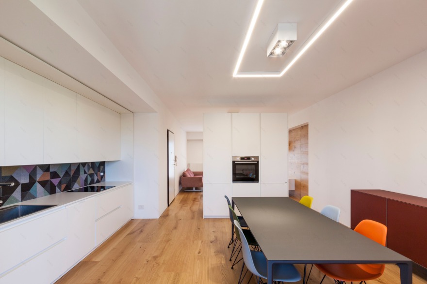 ragusa 公寓室内翻新,打造现代生活空间-12