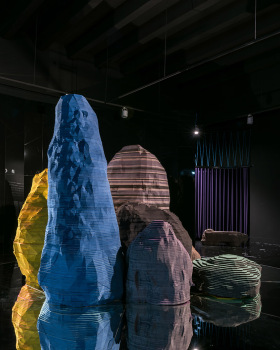 “星体”材料展 | 马德里探索中密度纤维板的室内设计新可能