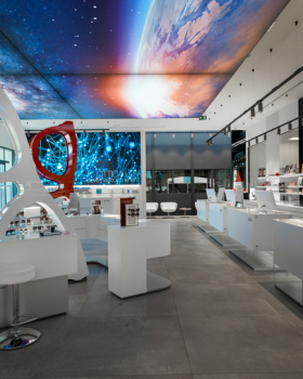 Ottica LOV 眼镜店