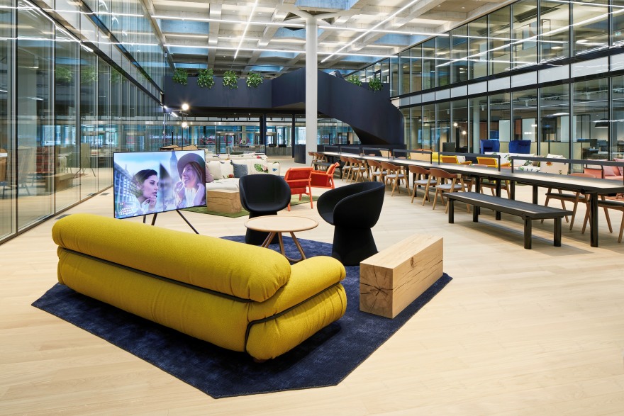 EF Zurich Office | 瑞士金融中心的教育先驱-7