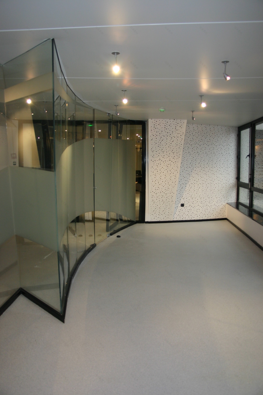 巴黎工会委员会会议室 | 现代与实用的设计-12