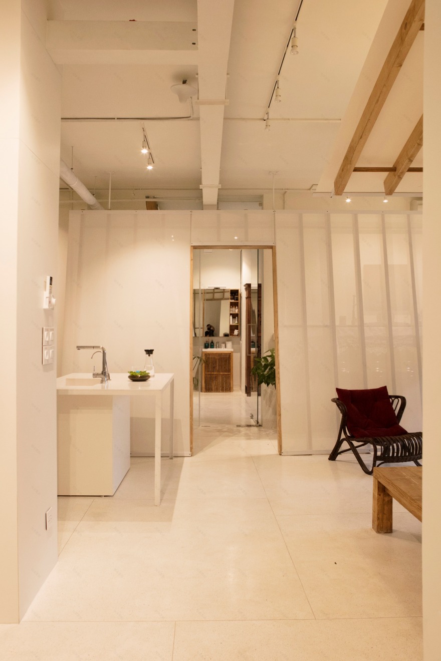 Voides Architects 打造自然温馨的越南公寓-7