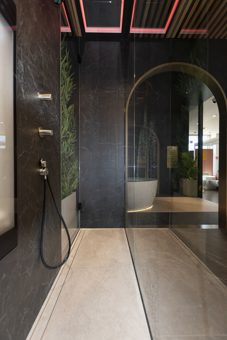 温泉 SPA 美容院 | 金属绿意营造放松氛围-13