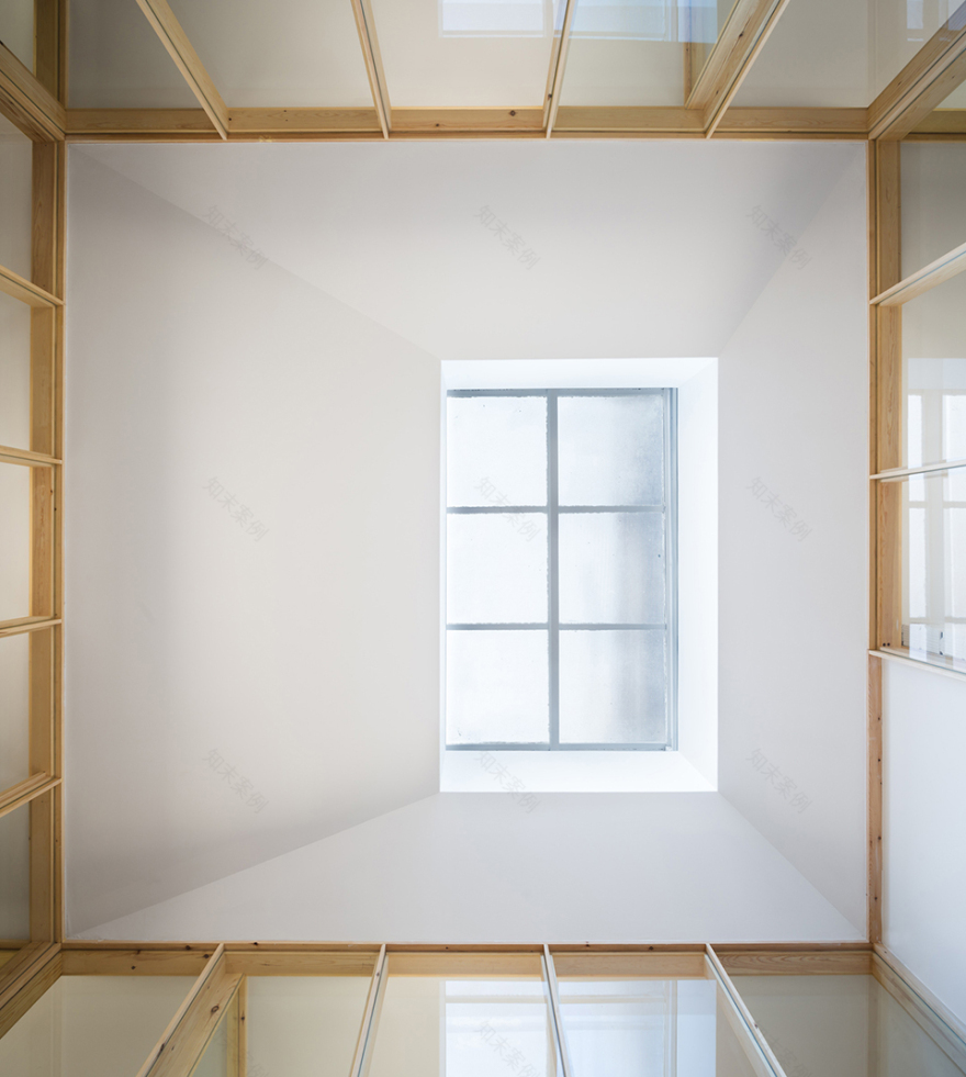 巴塞罗那特拉萨医疗中心,旧建筑新生的空间魔法-33