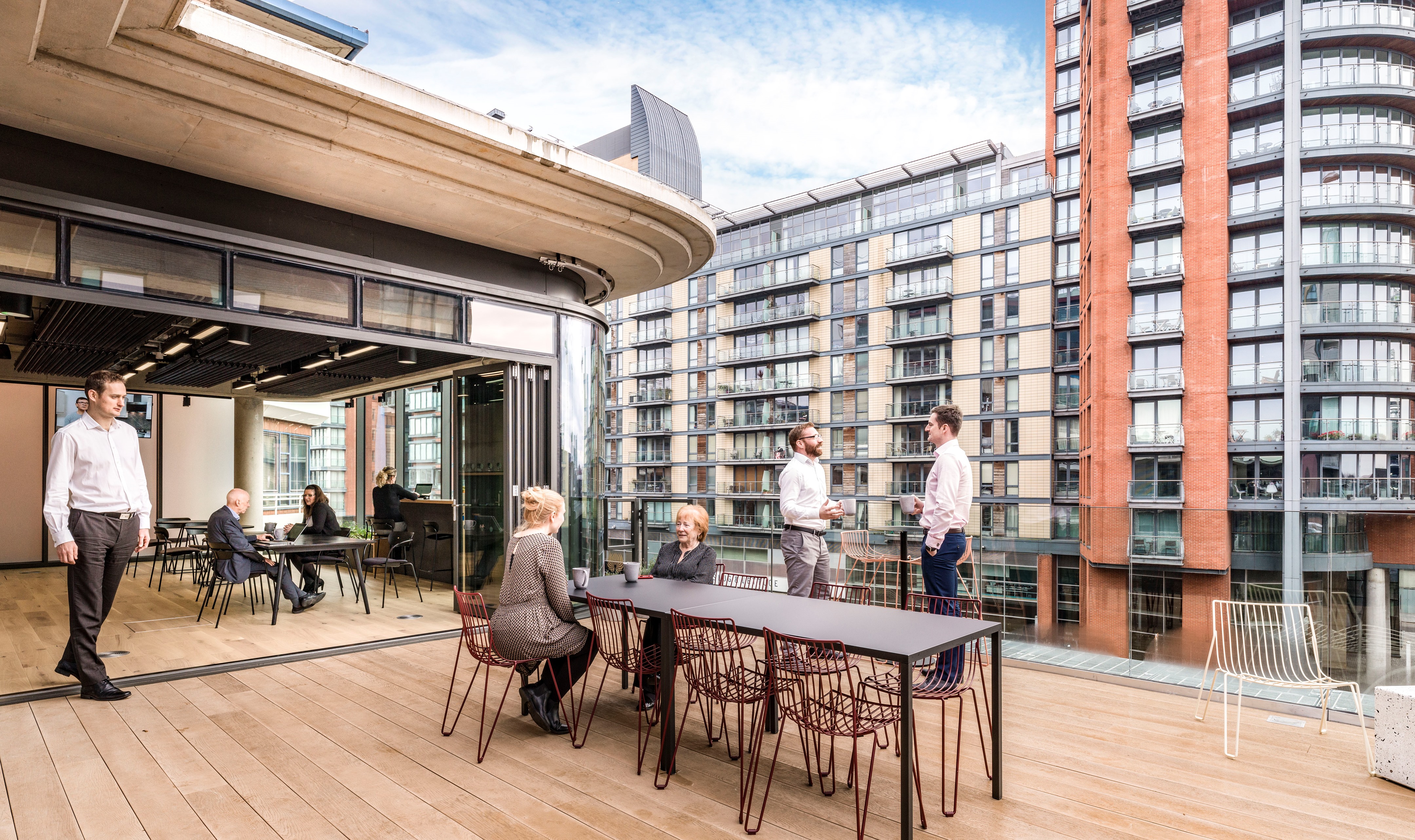 在河畔宅邸沉思-5