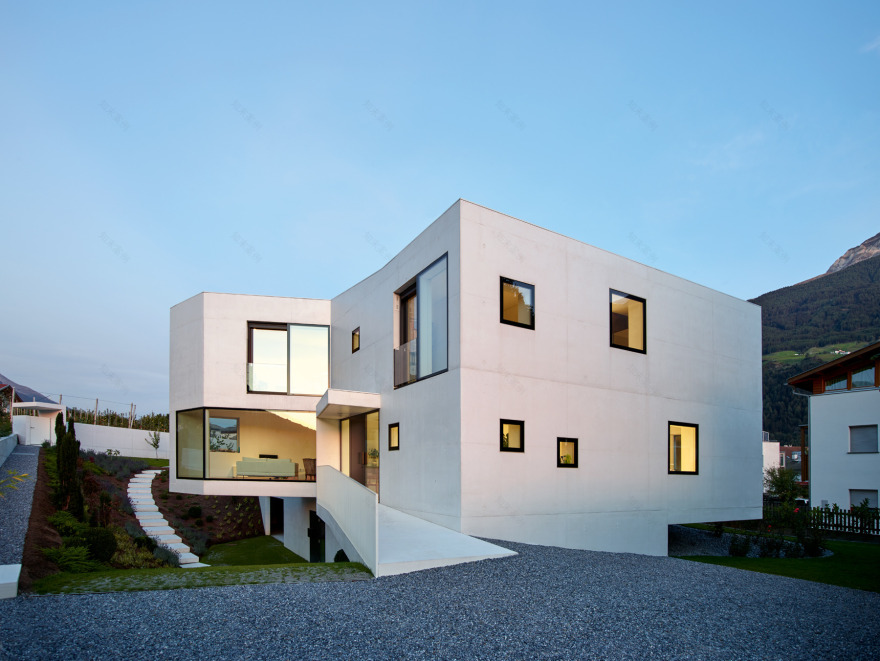 意大利白色大理石别墅,现代简约风格-1