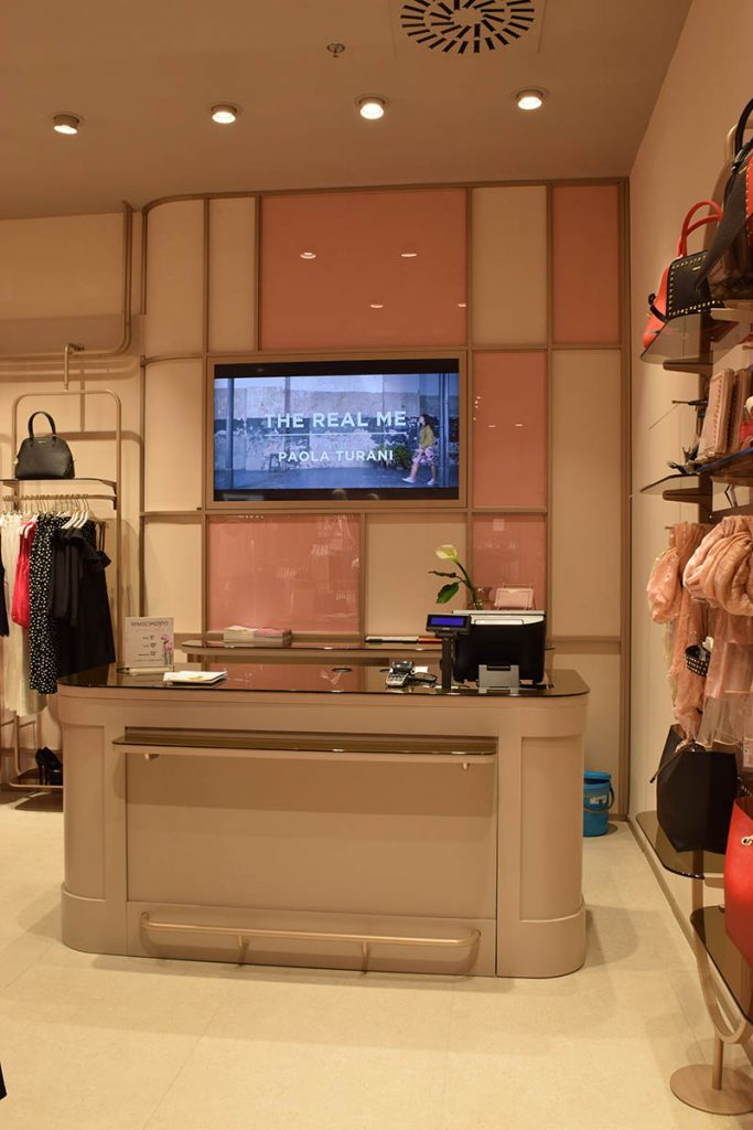 时尚女性品牌店“Rinascimento”新概念设计-7