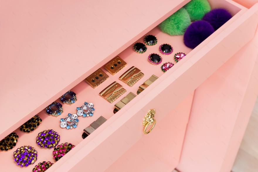 色彩斑斓的边界突破,Cleo 的时尚别墅-22