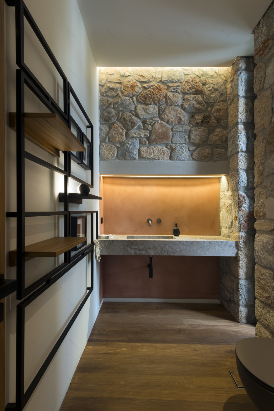 雅典绿意盎然的光之宅-15