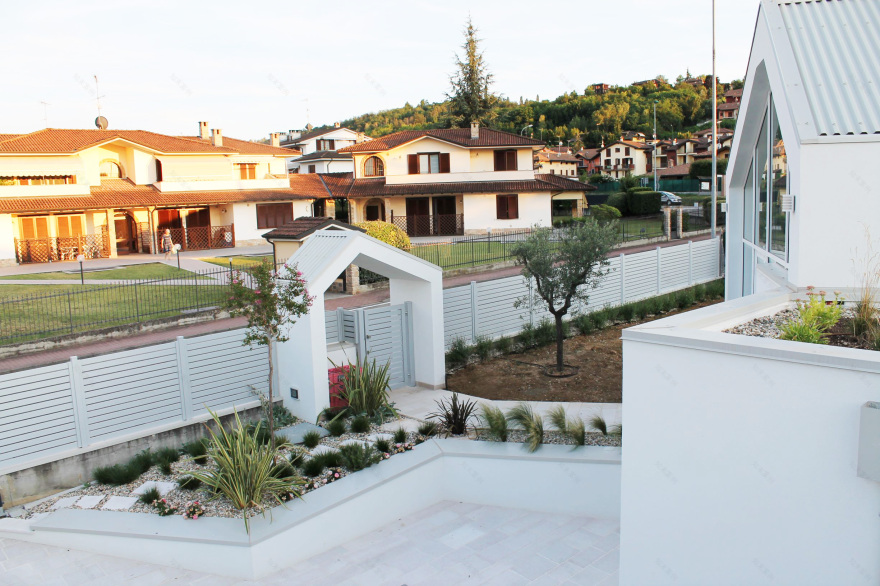 绿意盎然的光伏家园 · 意大利环保节能住宅-17