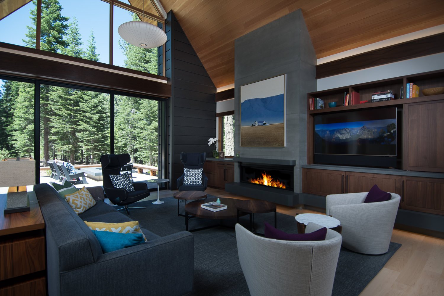 倾斜之地的璀璨明珠 | Crestwood Construction 的山居别墅设计-6