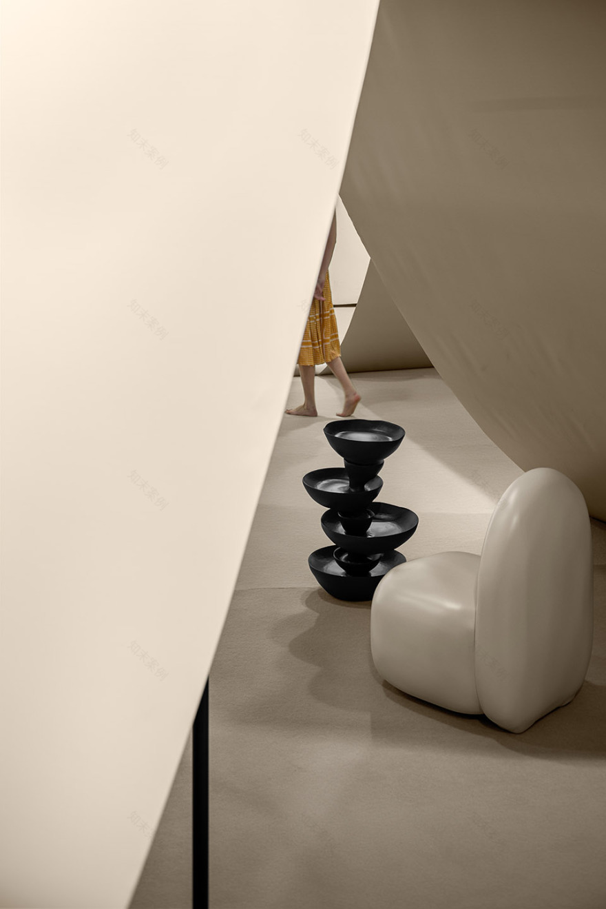 上海时装周HCH展馆沉浸式布料迷宫空间设计丨中国上海丨F.O.G.建筑事务所-40