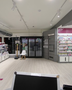 V·Farinelli 药妆店