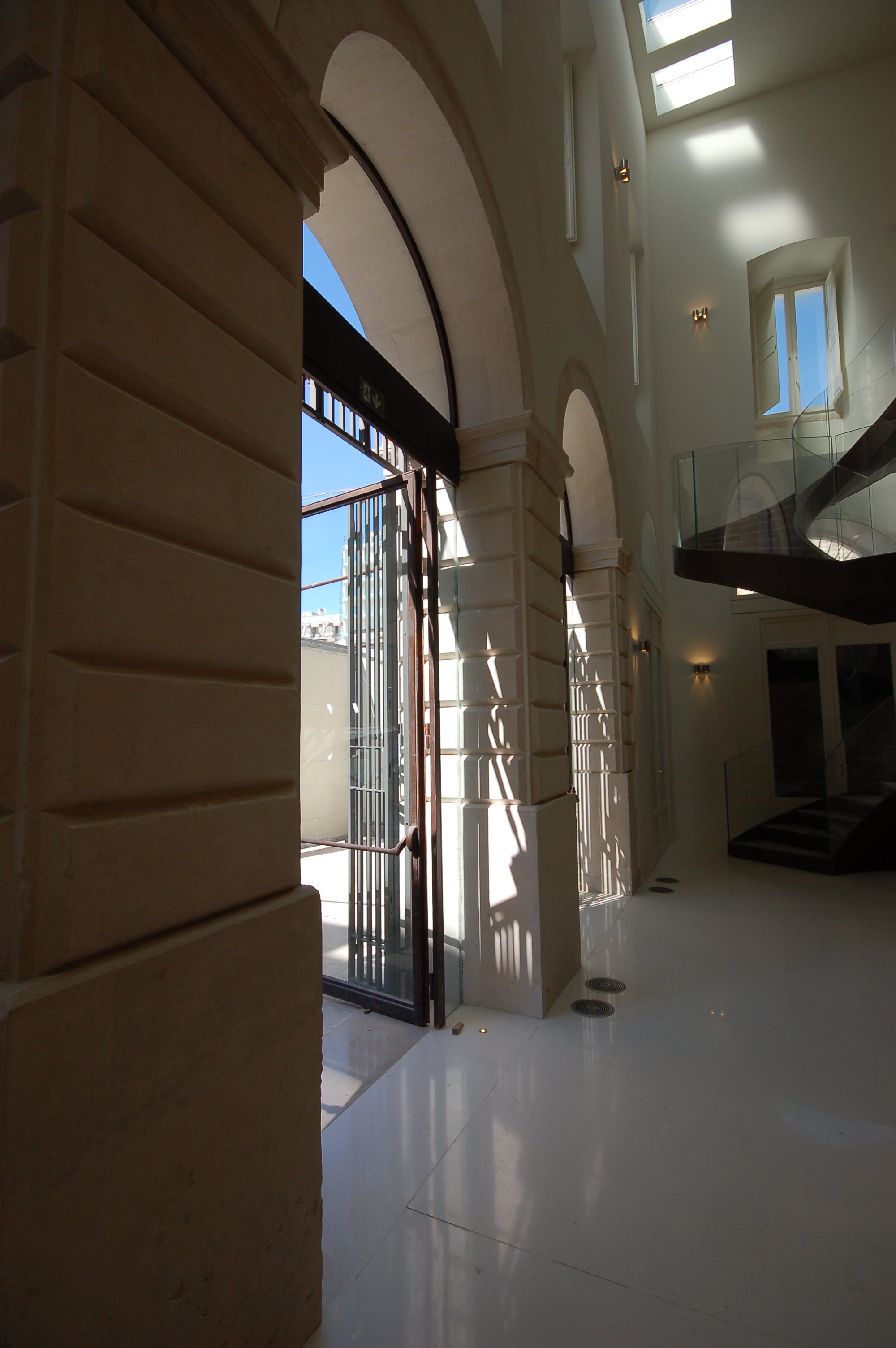 创新融合,意大利 Putignano 市政剧院修复与功能提升-7