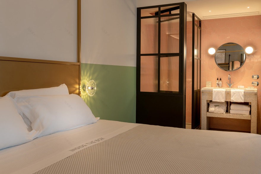 意大利海滨酒店“The Box”以简约哲学打造舒适空间-39