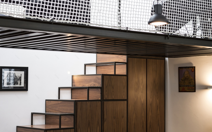 CASA SLR 独特设计,室内空间优化,14 个天窗照亮生活-0