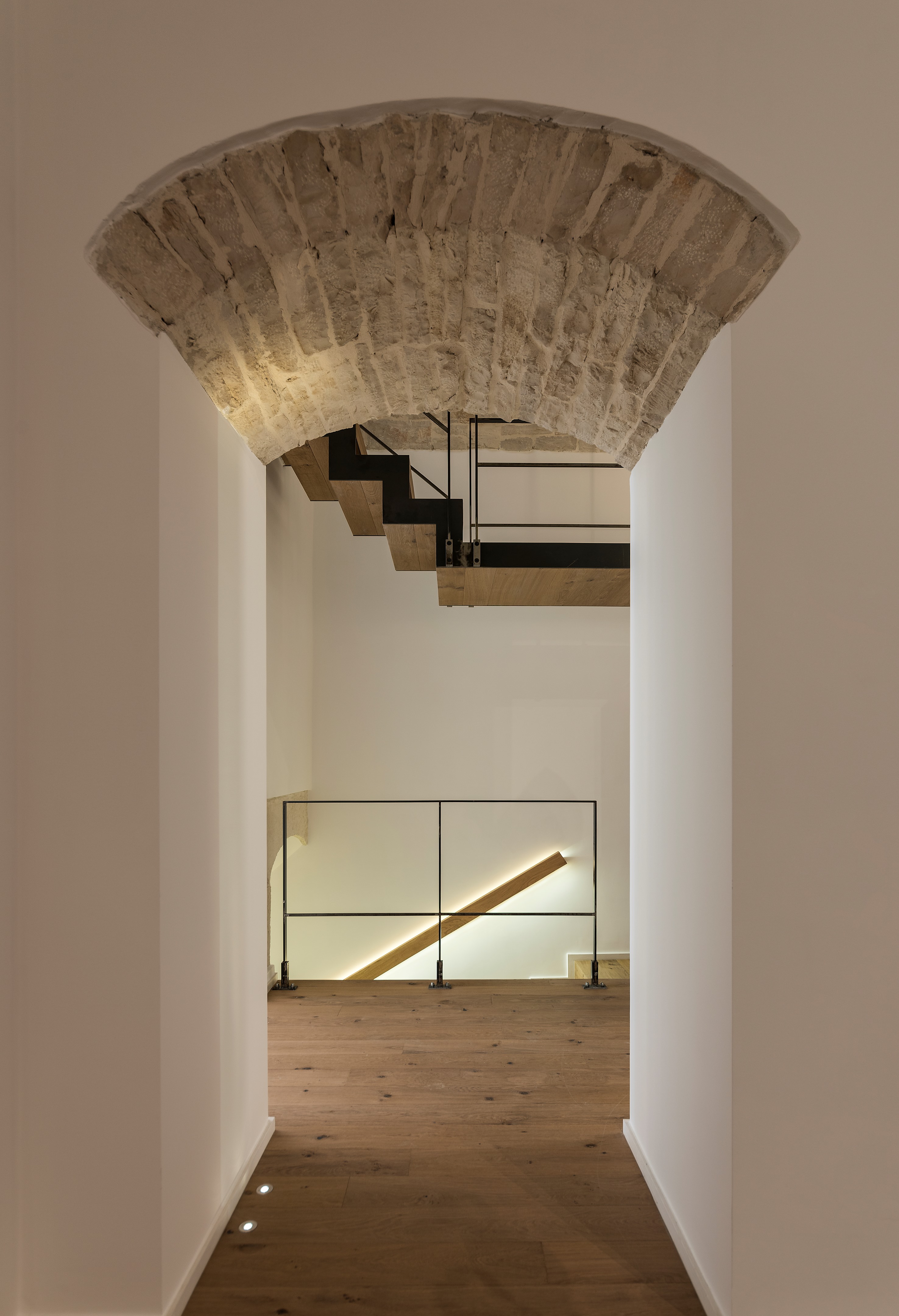 古老建筑的现代重生 | 空间连续性设计-20