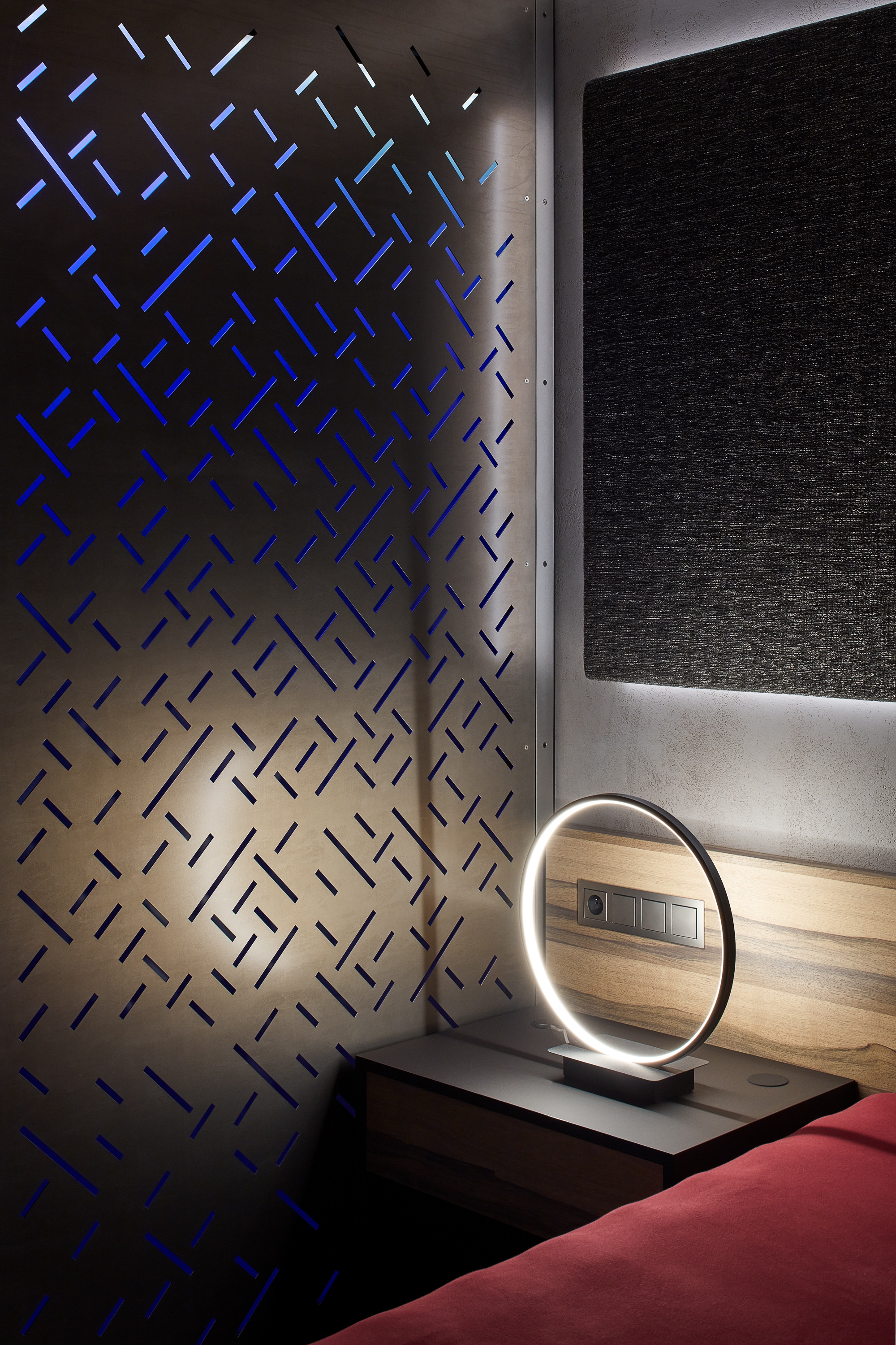 Techno Lover Apartment | 工业风公寓的炫酷演绎-16