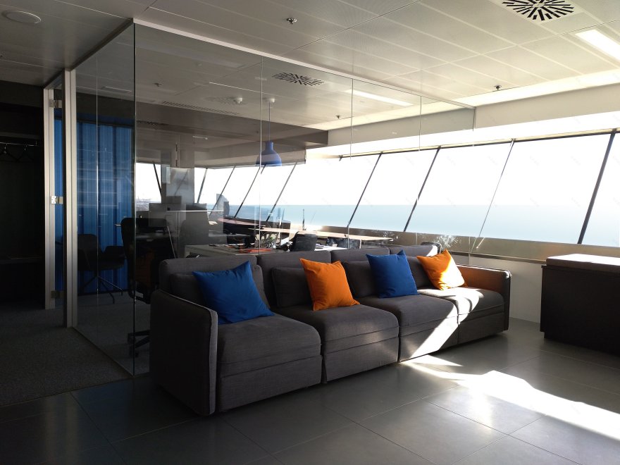 Sergi Bellvert Comas 办公建筑-13