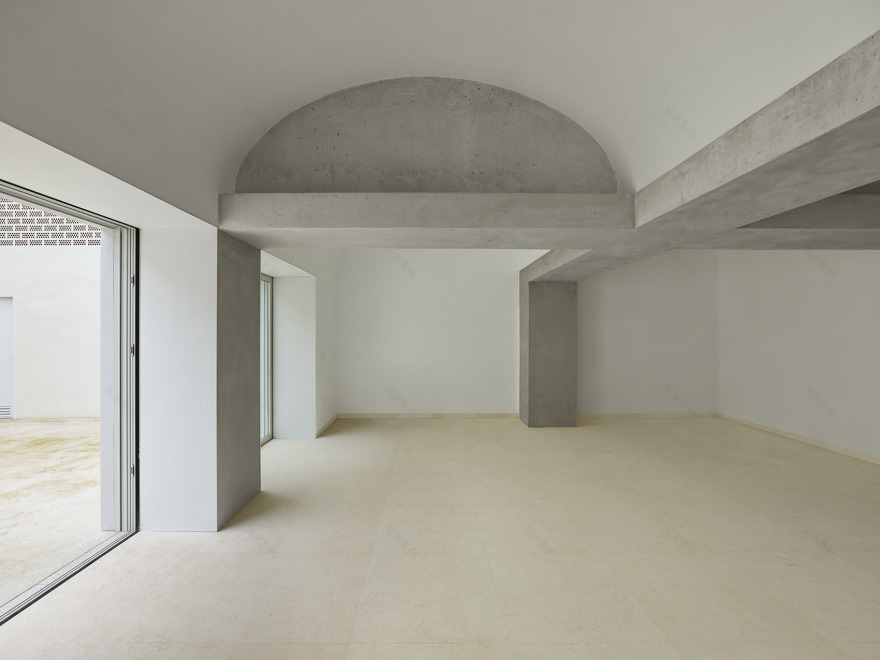 九拱住宅丨西班牙巴达霍斯丨José María Sánchez García-18