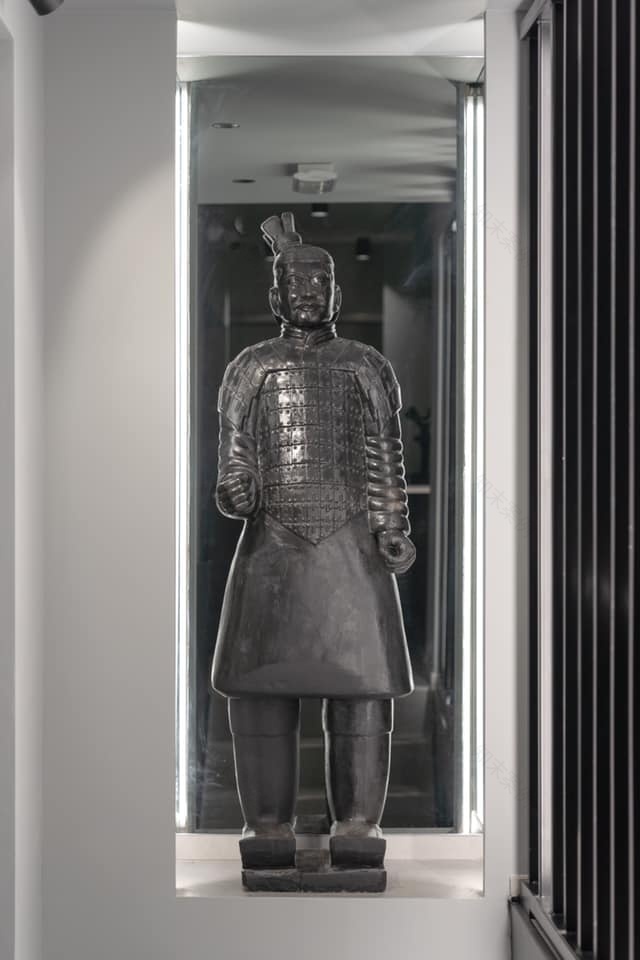 意式优雅融合日式料理,YAMA SUSHI RESTAURANT 打造精致餐饮空间-30