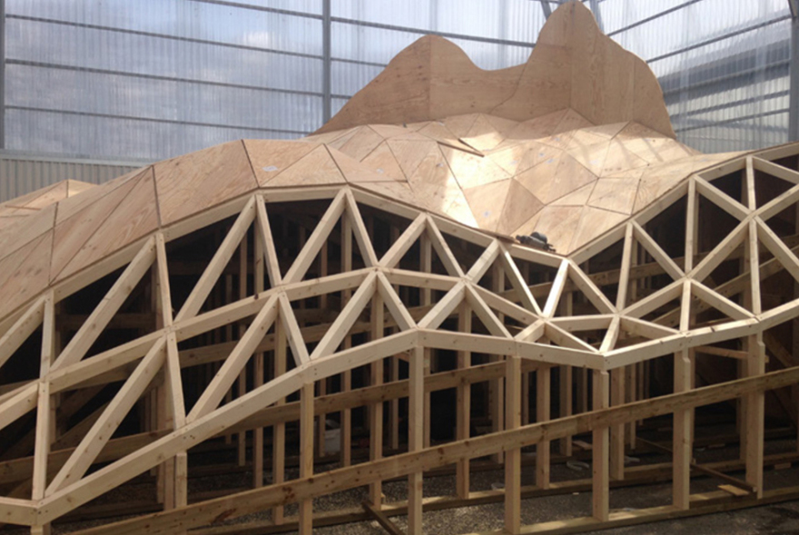 山丘(La Colline)-19