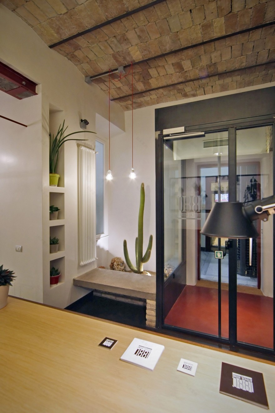 1880 年的罗马古城酒店 | 独特空间与历史的完美融合-4