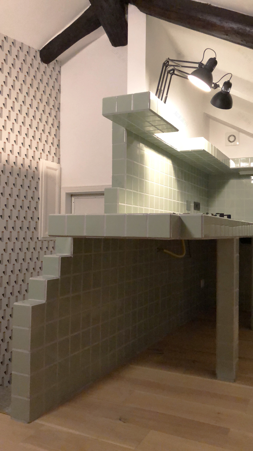 小型阁楼翻新-2