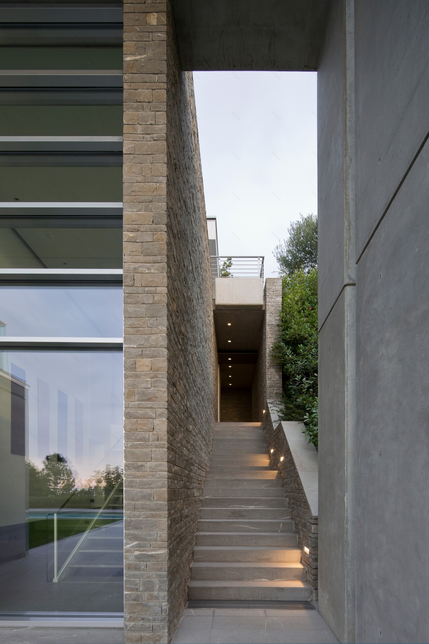 意式湖畔别墅,诠释自然与现代共生设计-14