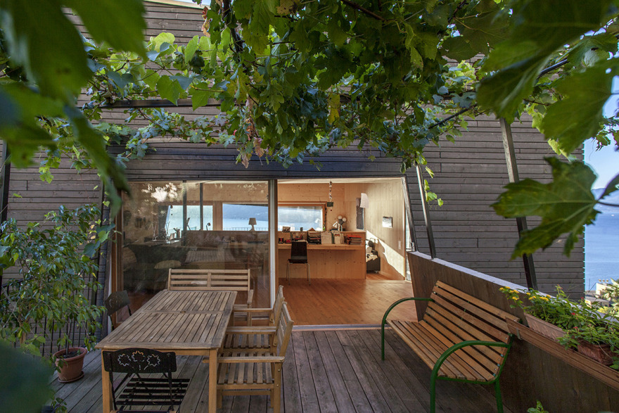 瑞士自然别墅,木质内外营造独特氛围-6