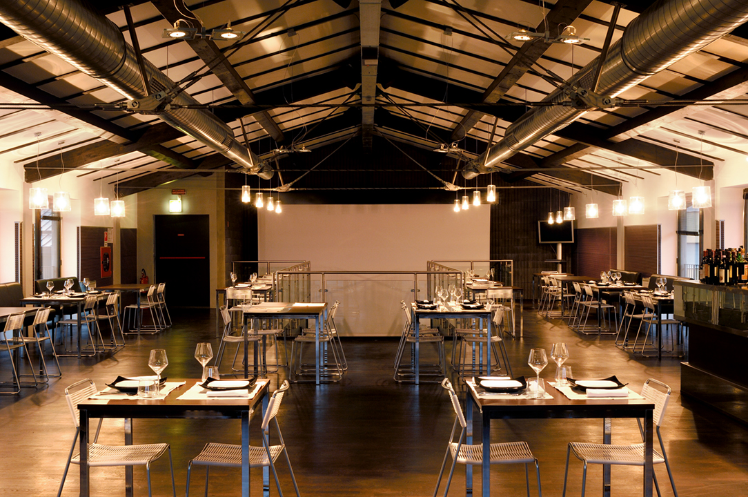 卢米诺西酒吧-5