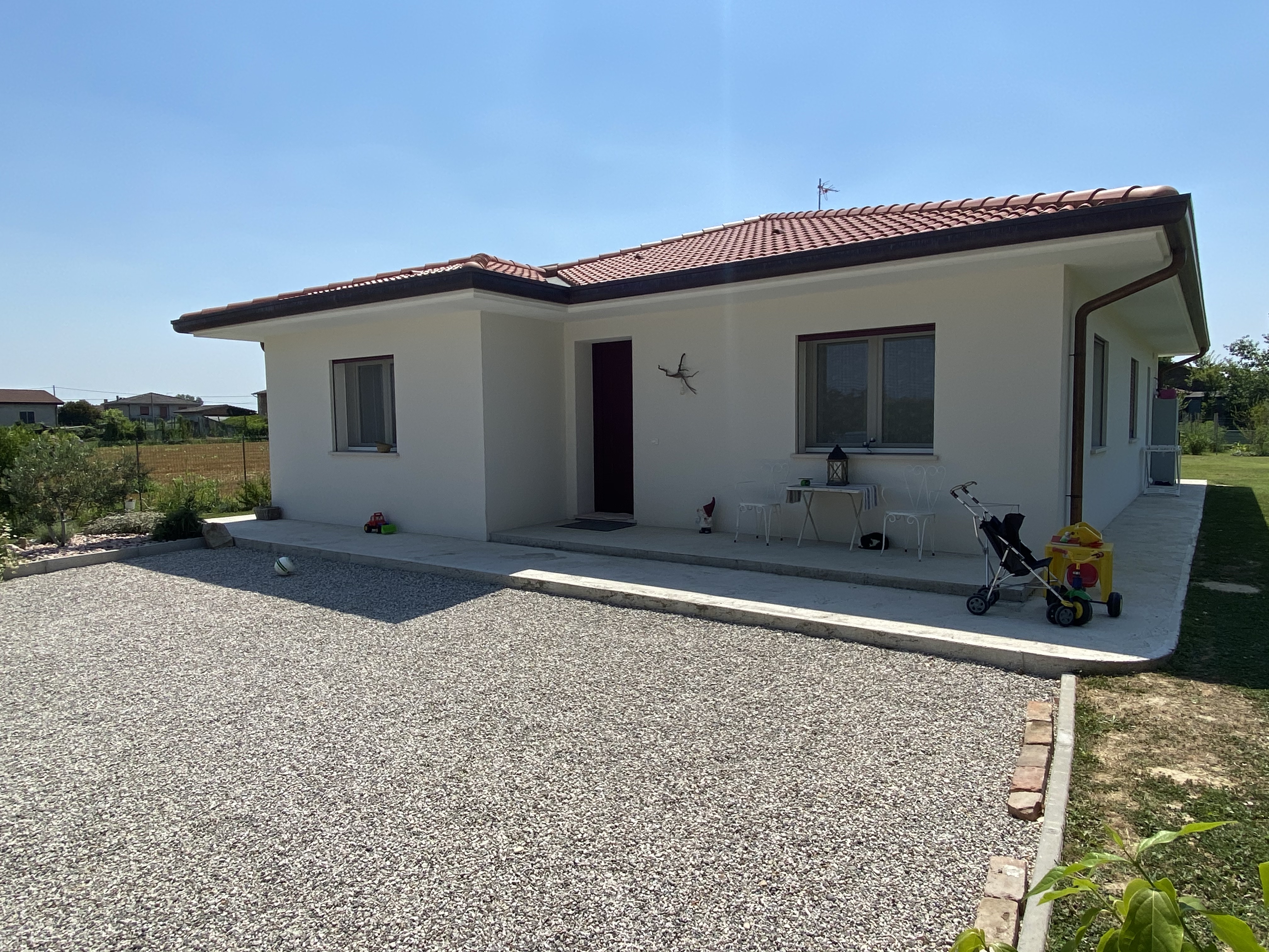 90 年代别墅翻新扩建，结构加固设计展现现代风格-1