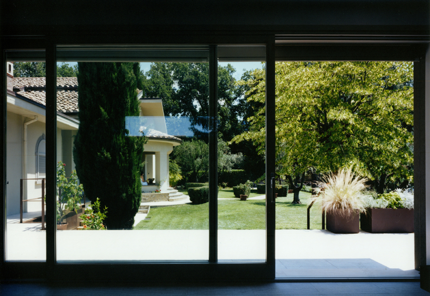 绿意盎然的家庭聚会别墅-9