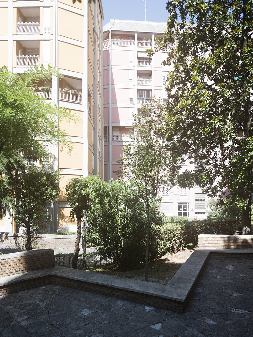 绿意环绕的都市别墅 | 致敬 Mario Ridolfi 的设计之作-2