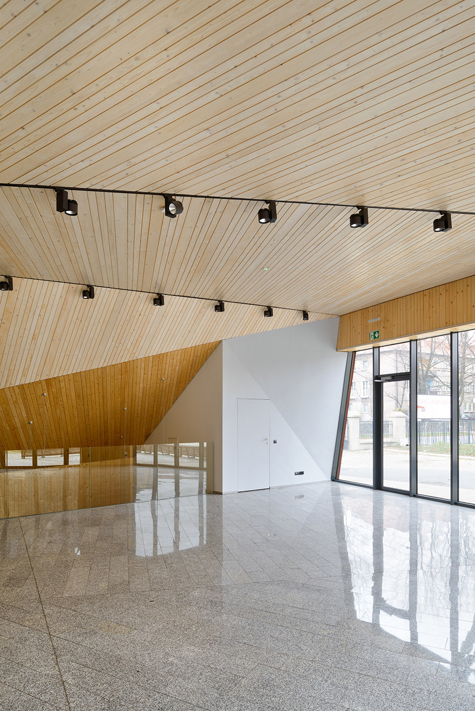 波兰玫瑰念珠花园丨波兰比托姆丨KWK Promes-51