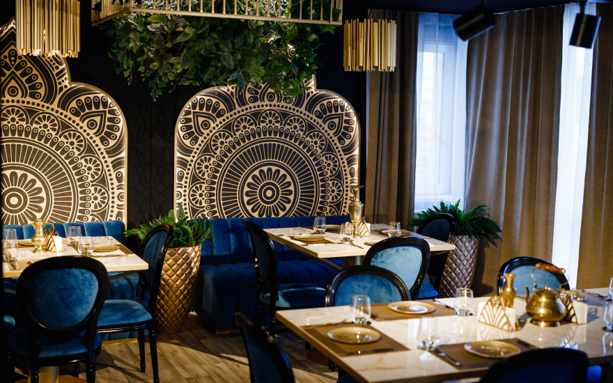融合阿拉伯元素的现代餐厅设计-4