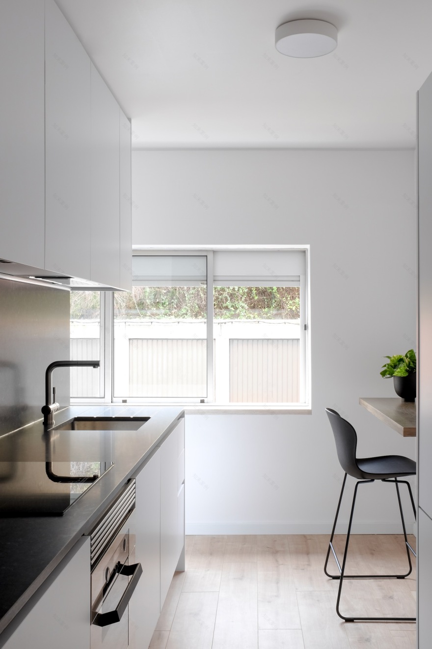 极简北欧风公寓设计,融入自然光线与本土元素-14