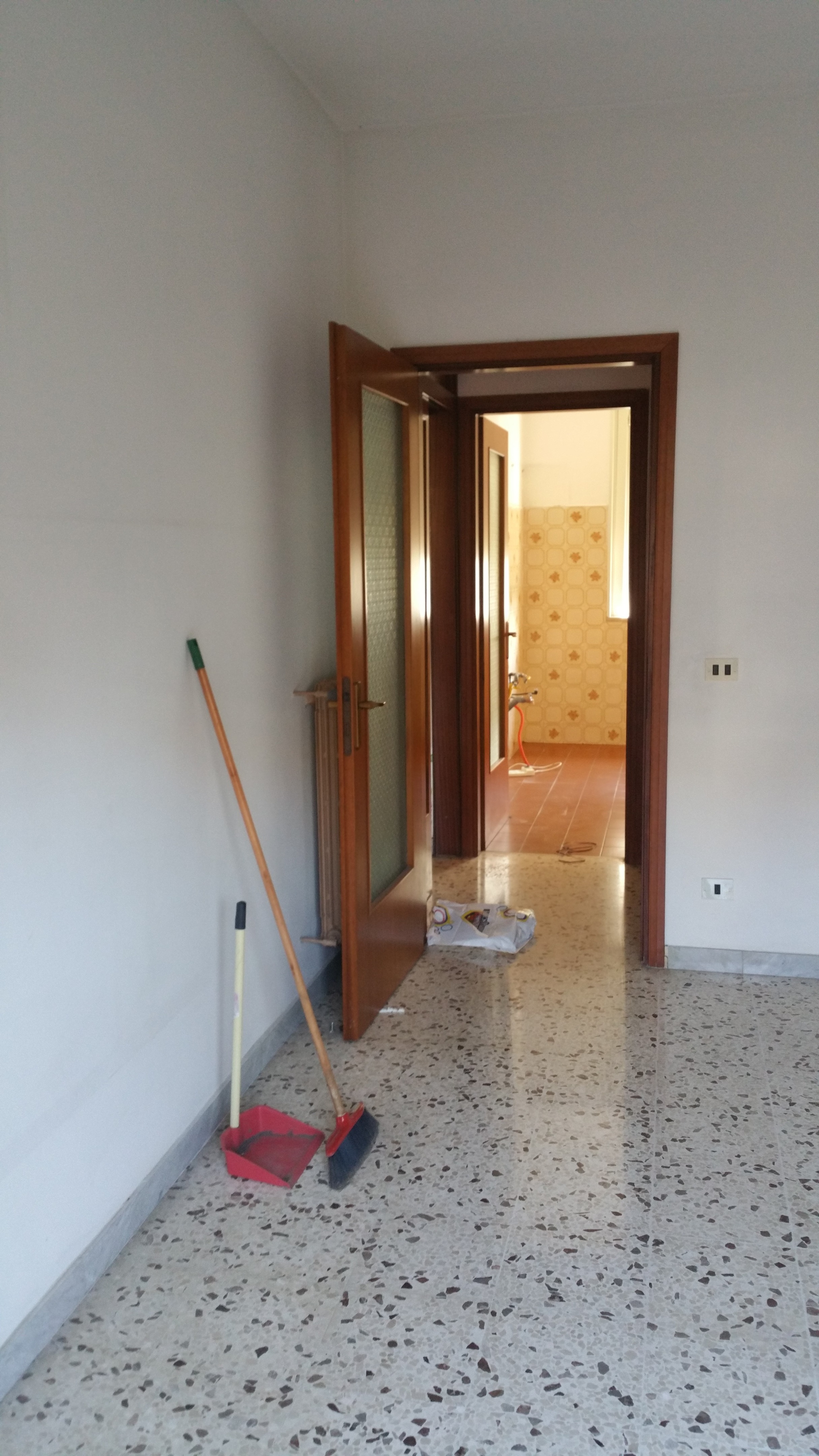 private HOUSE #010-0