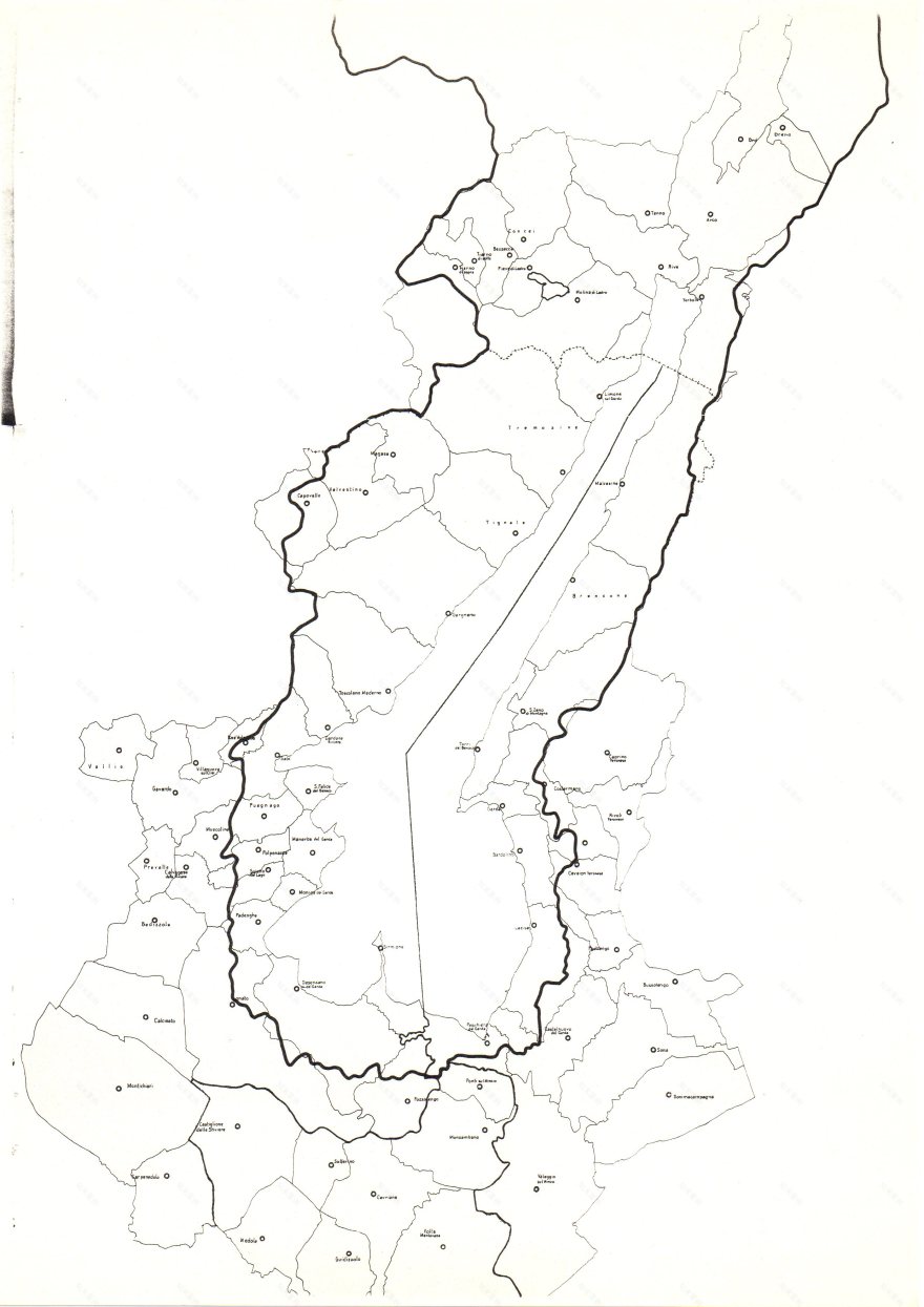 意大利湖滨环保钢琴室设计-11
