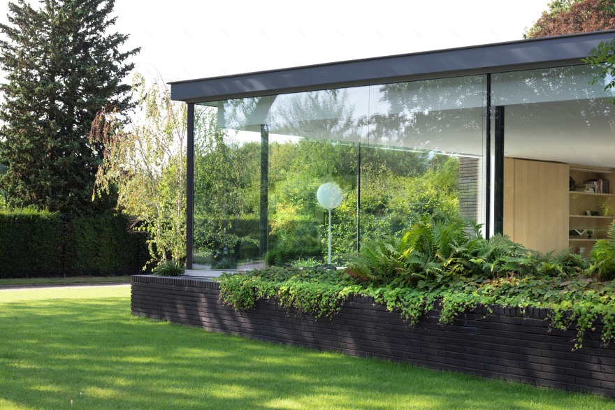 绿意盎然的家庭别墅 | 室内外和谐共生-12