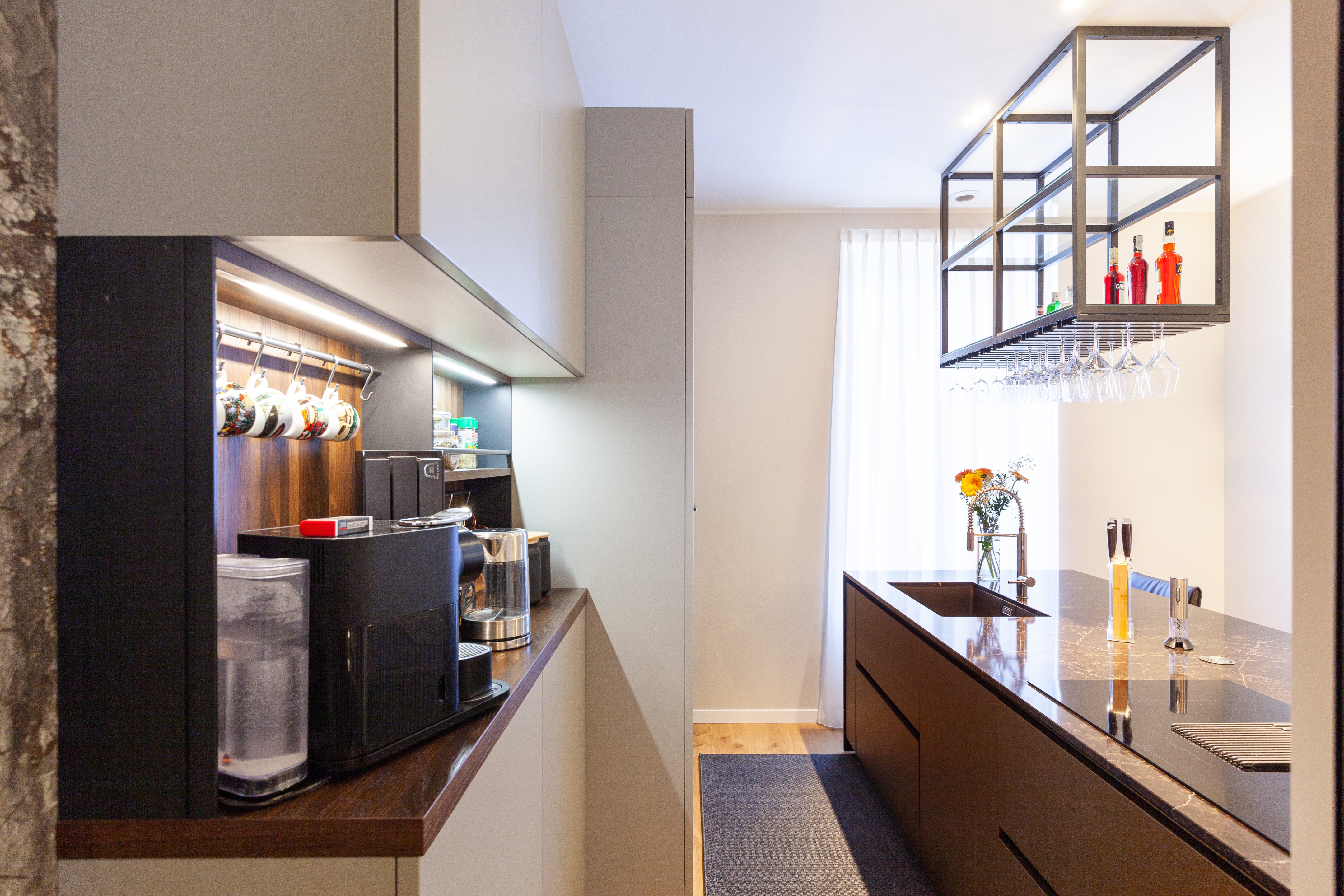 米兰中央车站公寓绿色垂直墙面设计丨意大利米兰丨CLM Design & Contract-10