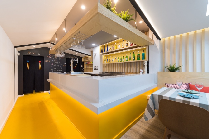 韩式餐厅"Mandu"——温馨海景空间-0