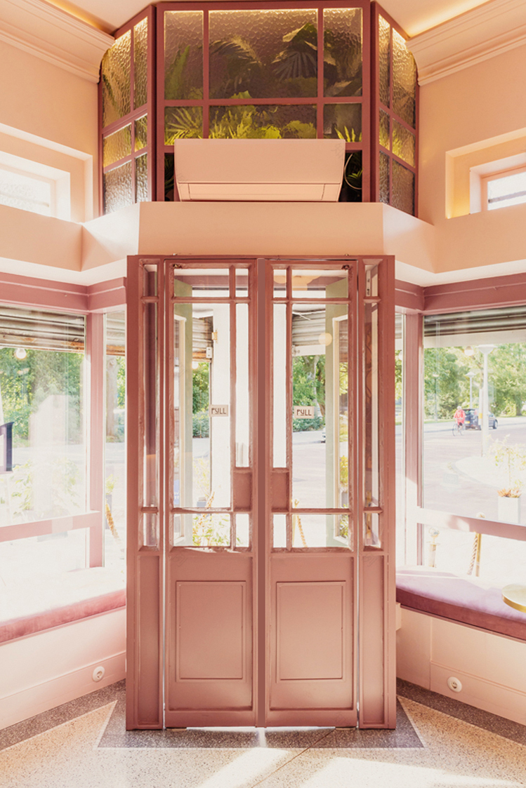 阿姆斯特丹高端大麻店,艺术装饰与现代风格完美融合-14