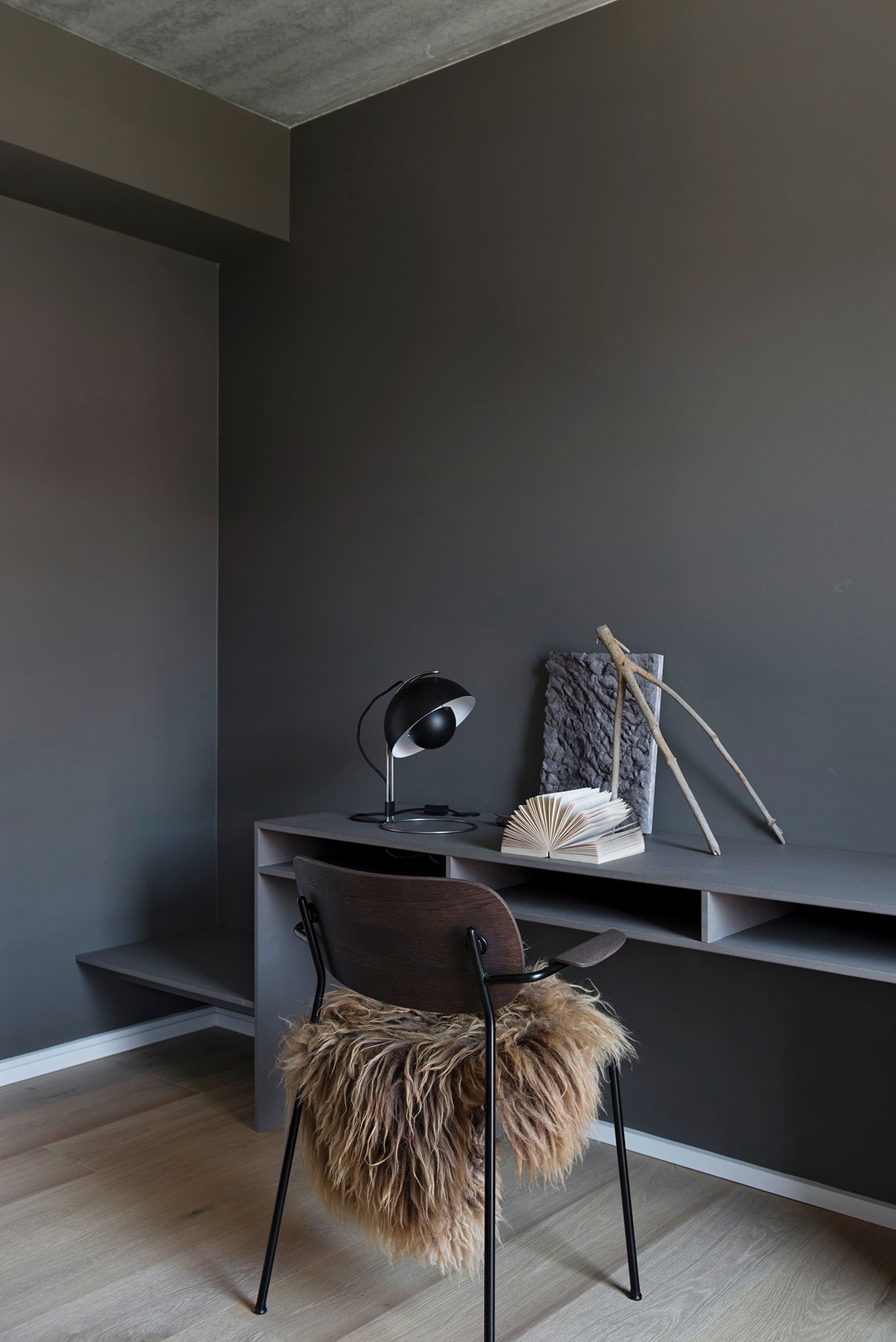 哥本哈根年轻家庭顶层公寓巨大露台-Anna Pufik-8