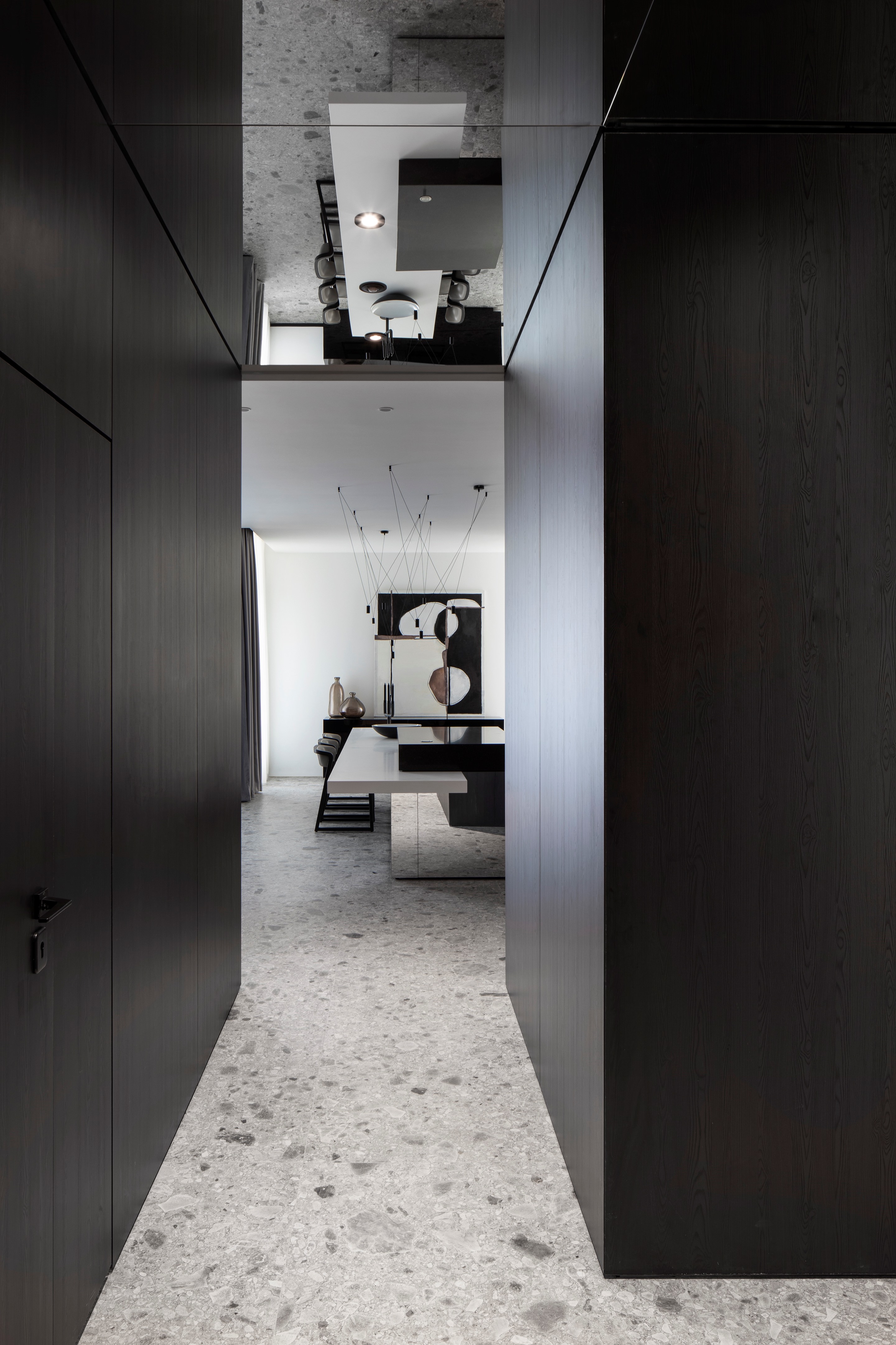 极简黑白公寓,功能与美学的完美融合-10